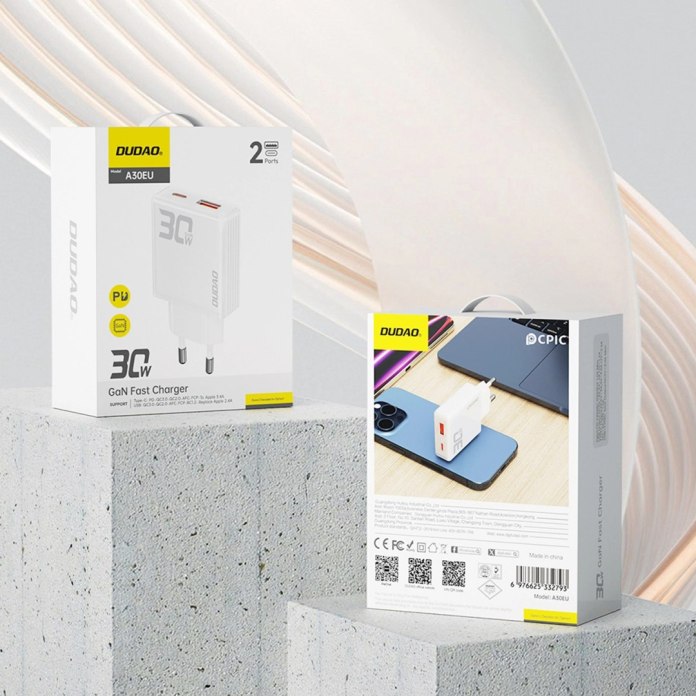 Ładowarka sieciowa GaN Dudao A30EU 30W USB-A / USB-C na białym tle